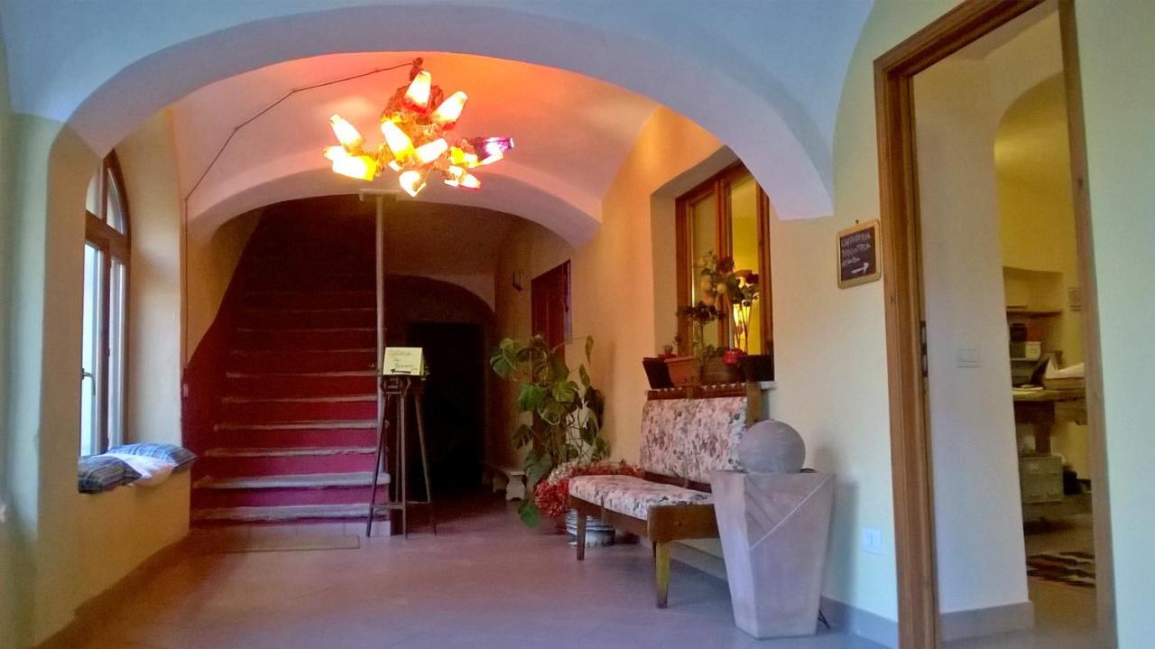 Locanda Dei Mercanti Hotell Crevacuore Exteriör bild